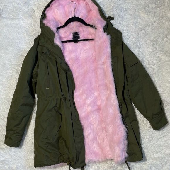 Forever 21 Green Utility Pink Fur Lined Jacket - Picture 1 of 15
